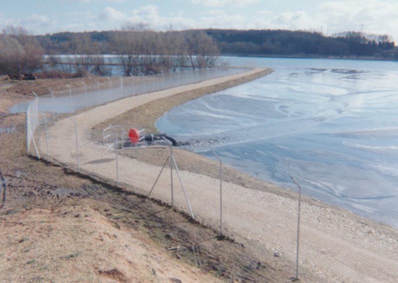 Flyash from Didcot Power Station being pumped into one of the lakes, 2003