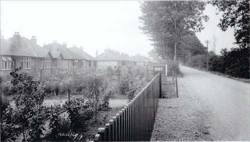 Part of Foxborough Road, Radley, probably pictured in the 1930s